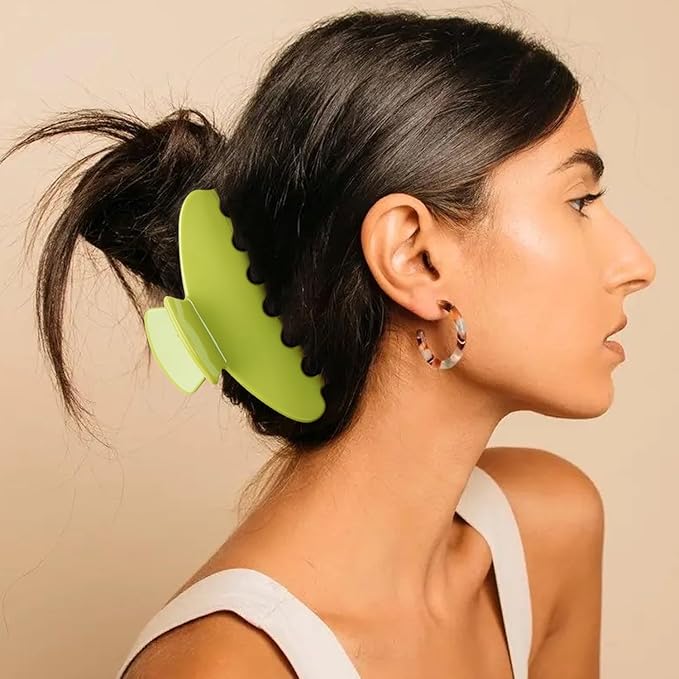 MAORULU Cute Claw Clip for Women – 4'' Large Acetate Hair Clips for Thick Thin Curly Long Hair, Durable Hair Clamps Non-slip Y2K Jaw Clip, Strong Hold, Stylish French Design (Avocado)