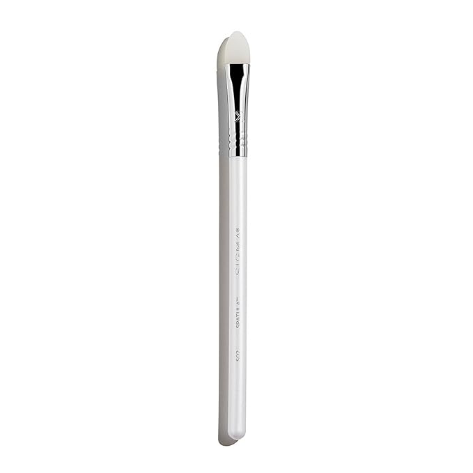 Sigma Beauty S02 Spatula Skincare Brush – Silicone Skincare Tool for Applying Skincare Products to Face and Skin, Face Mask Brush Applicator for Creams, Serums, and Masks (1 Pc)