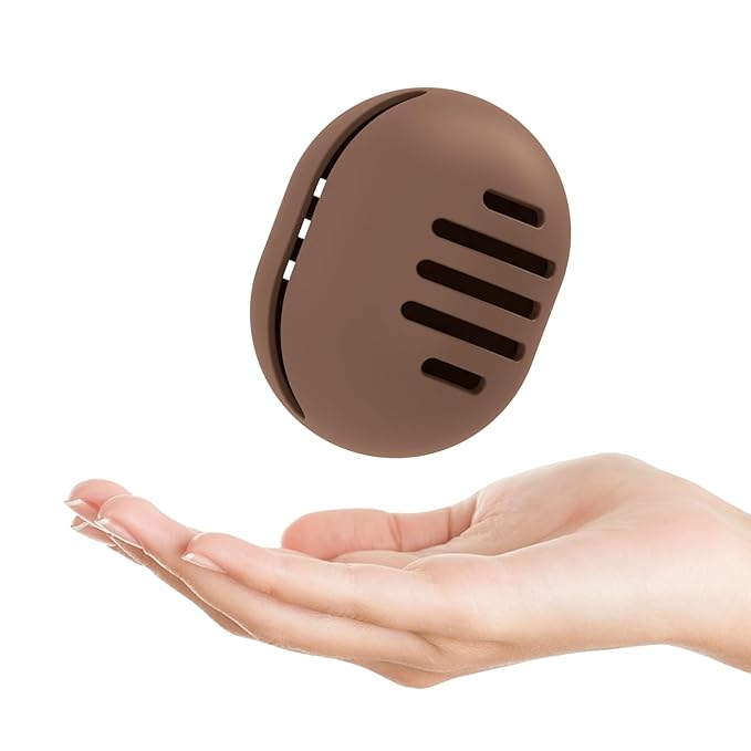 Makeup Sponge Holder,Double-sided Stripe Vented Silicone Beauty Blender Holder for Travel,Shatterproof Make Up Sponge Travel Case for All Sponges Sanitary Reuse Easy to Carry,Coffee