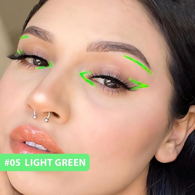 evpct 1Pcs Light Green Waterproof Colored Eyeliner Liquid Eye Liner Set Long Lasiting Ultra-fine Speed Dry Colorful Liquid Eyeliner lapiz delineador de ojos contra el agua blanco para ojos de colores