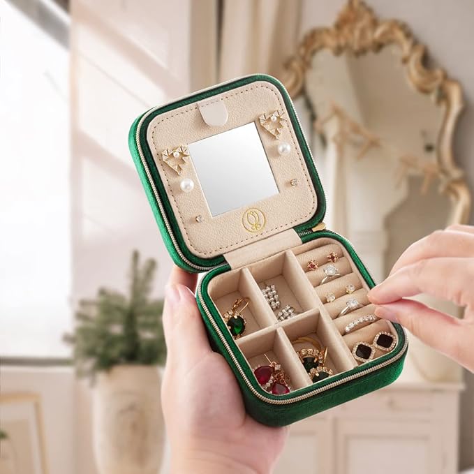 Plush Velvet Travel Jewelry Case, Travel Jewelry Organizer, Jewelry Travel Case, Travel Jewelry Box, Small Jewelry Case, Jewelry Travel Box, Earring Organizer with Mirror - Emerald Green 4packs
