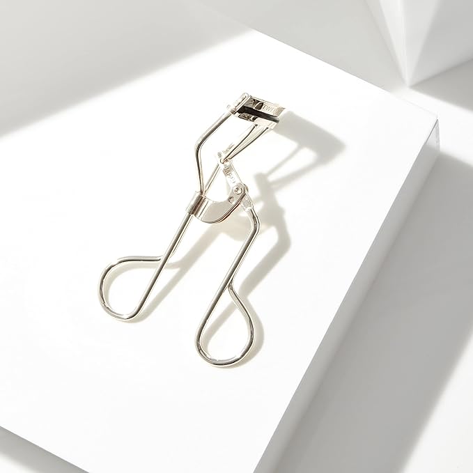 Tweezerman Curl 38 Lash Curler, Eyelash Curler for Almond Shaped Eyes or Deep Set Eyes