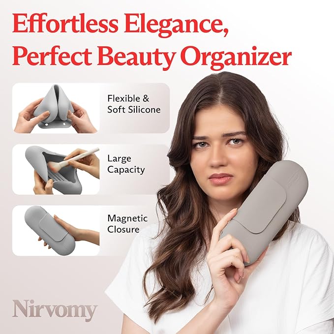 Travel Makeup Brush Holder, Silicone Makeup Brush Organizer, Dirt-Resistant Easy to Clean Makeup Brush Bag with Anti-Fall Out Magnetic Closure, Travel Essentials for Women (Ivory)