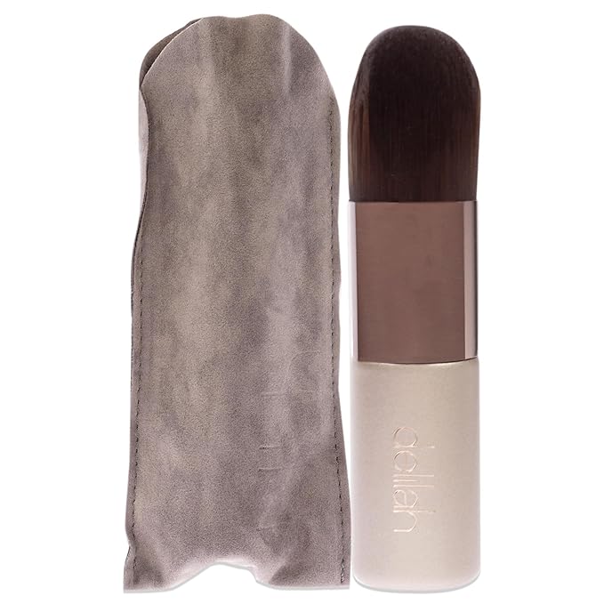 delilah - Foundation Kabuki Complexion Brush - Synthetic Fibre Liquid Blending And Buffing Makeup Tool - Wooden HAndle - For all Skin Type - Cruelty Free - 1 Pc