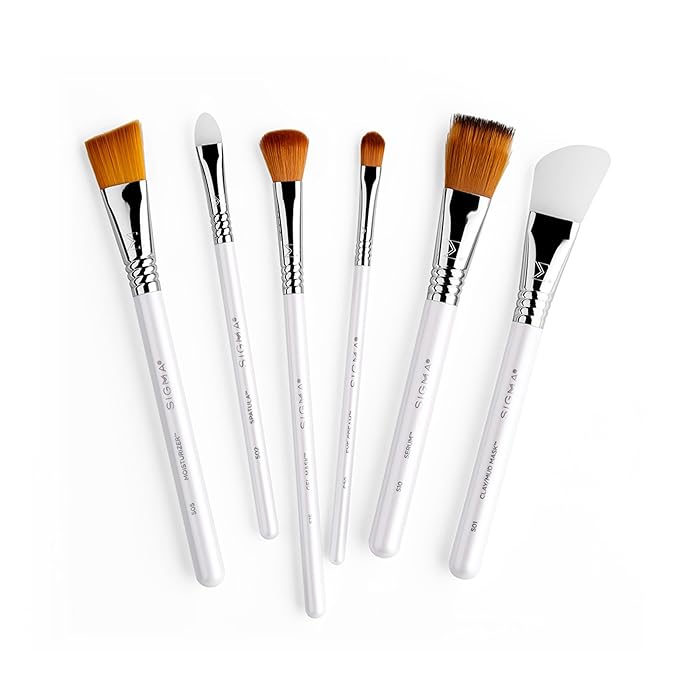 Sigma Beauty S05 Moisturizer Skincare Brush – Skincare Tool for Applying Skincare Products to Face and Skin, Face Moisturizer Brush for Creams and Lotions (1 Pc)