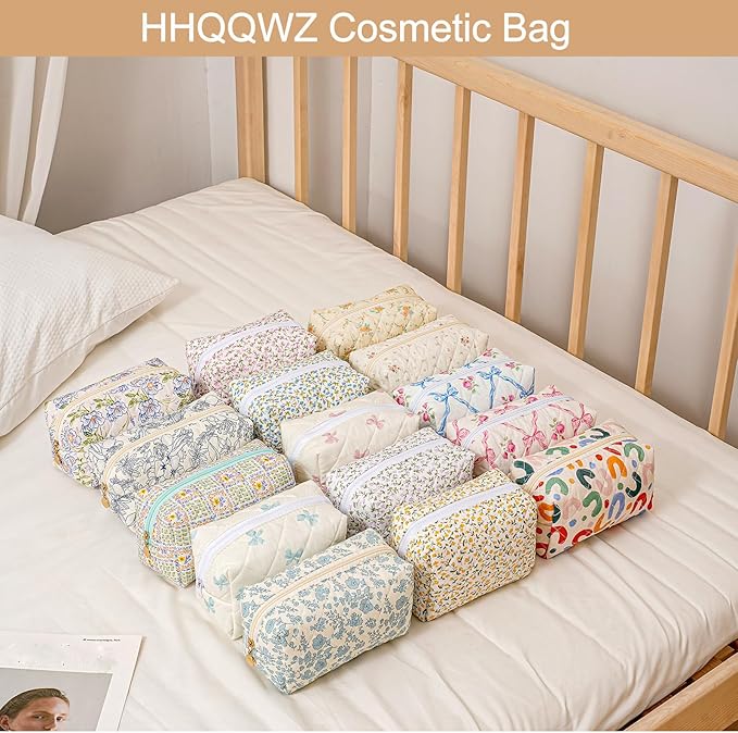Makeup Bag Travel Cosmetic Bag for Women Girls, Zipper Make Up Pouch, Floral Flowers Toiletry Organizer Makeup, Portable Storage Bag, Cosmetic Travel Cloth Bag (White Small Flower)