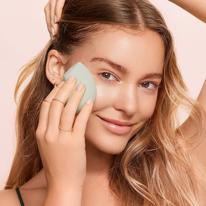 EcoTools Blurring Blender Makeup Sponge Duo, Makeup Blender Sponge For Blurred Skin, For Liquid & Cream Foundation, Cloud Coverage Memory Foam, Eco Friendly & Latex Free, Cruelty-Free & Vegan, 2 Count