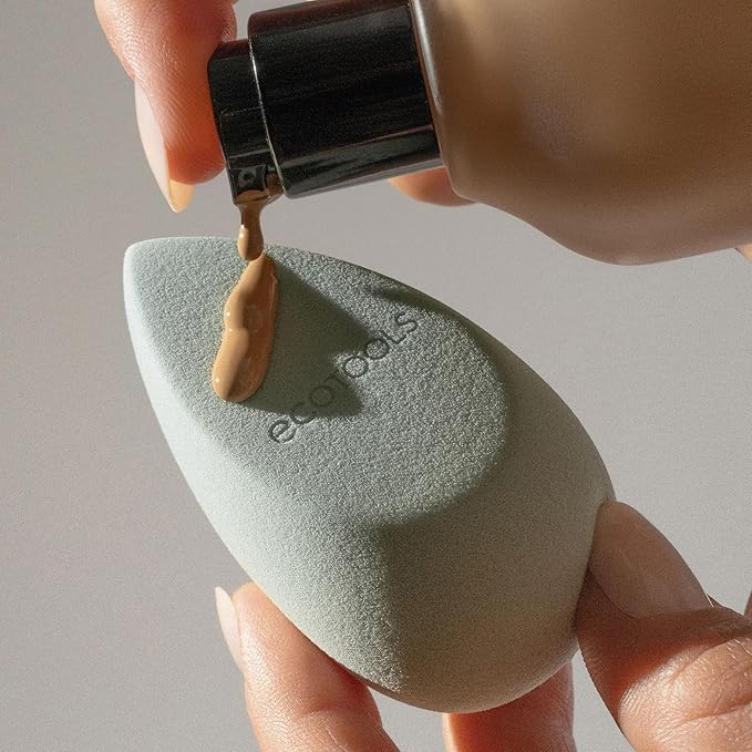 EcoTools Blurring Blender Makeup Sponge Duo, Makeup Blender Sponge For Blurred Skin, For Liquid & Cream Foundation, Cloud Coverage Memory Foam, Eco Friendly & Latex Free, Cruelty-Free & Vegan, 2 Count